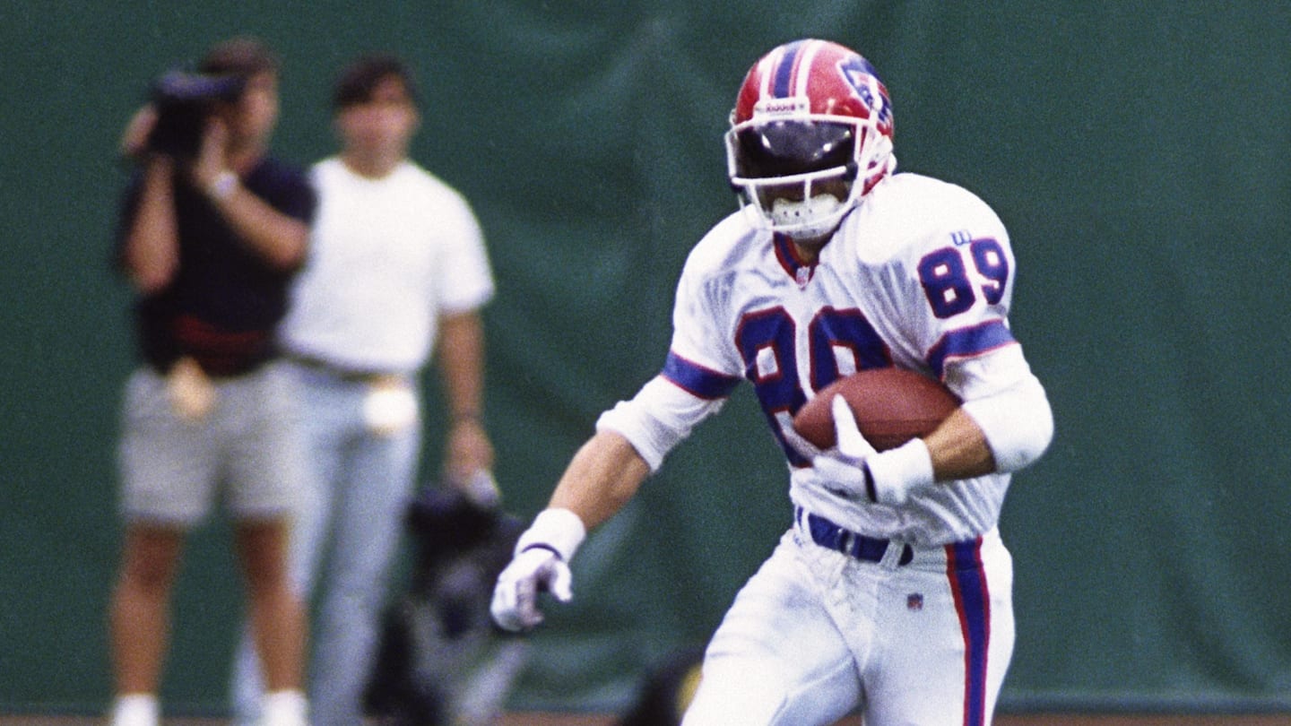 Beloved Buffalo Bills icon advances in Hall of Fame voting