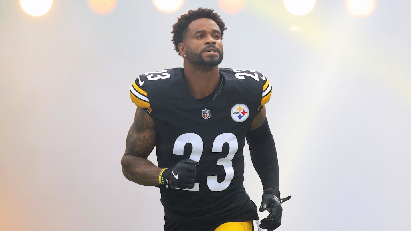 Steelers Make Shocking Roster Decision vs. Bills