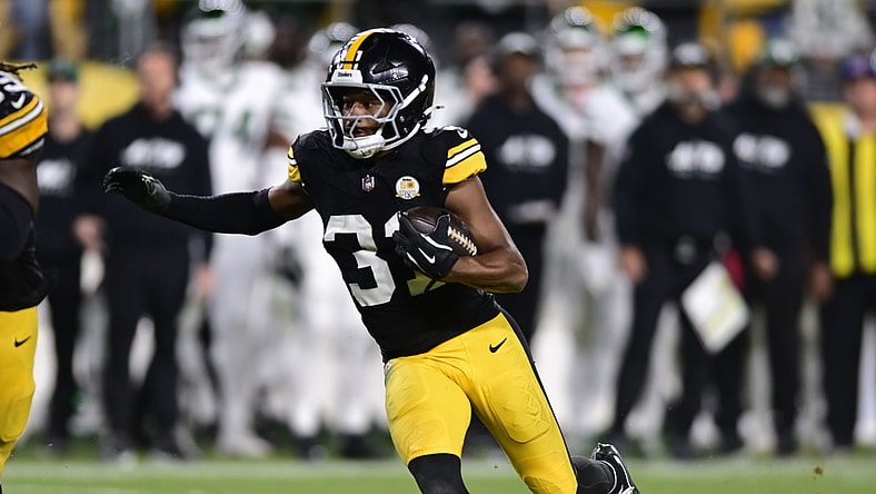 Pittsburgh Steelers Beanie Bishop