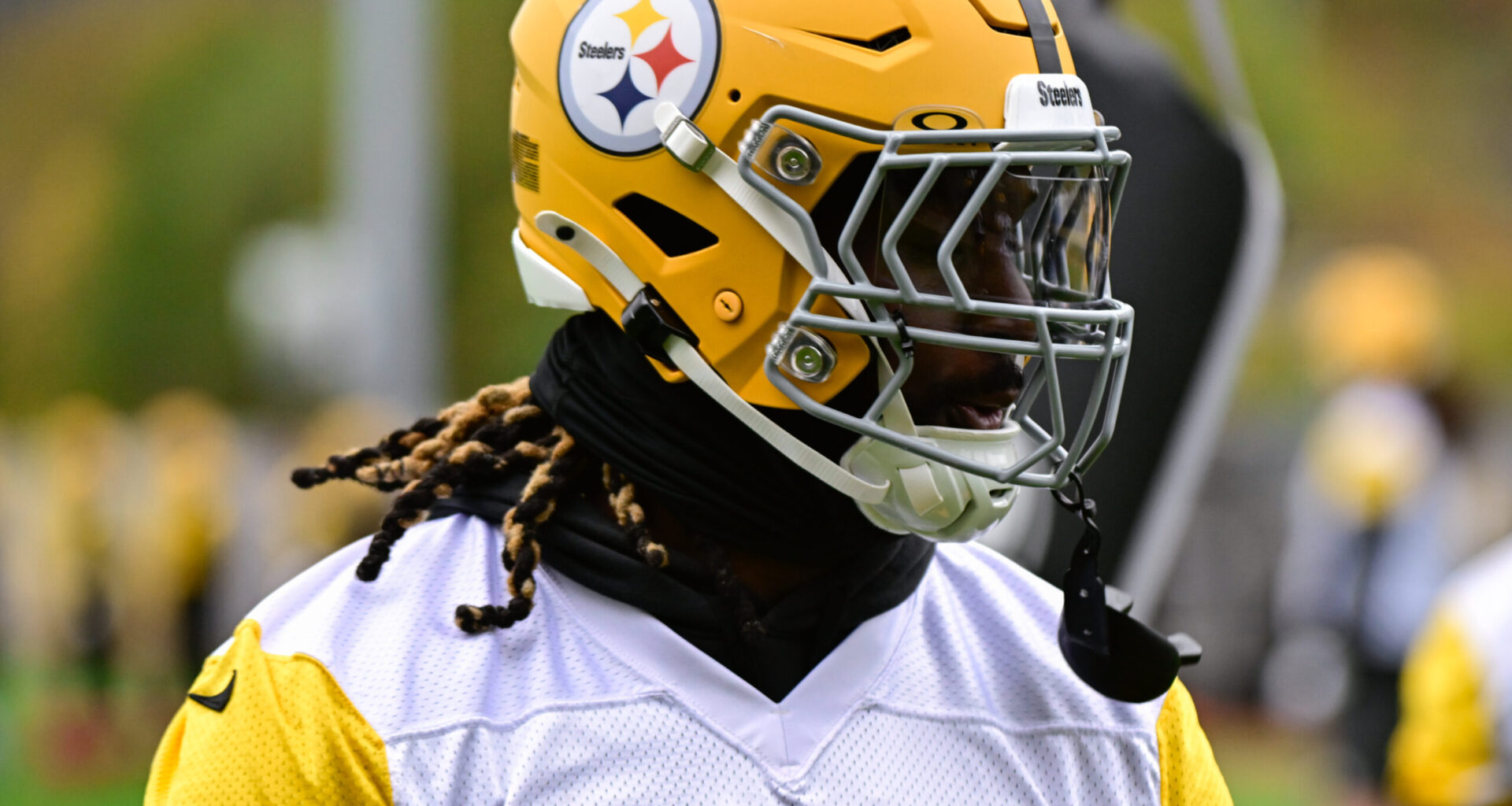 Steelers Promote Veteran RB to Active Roster