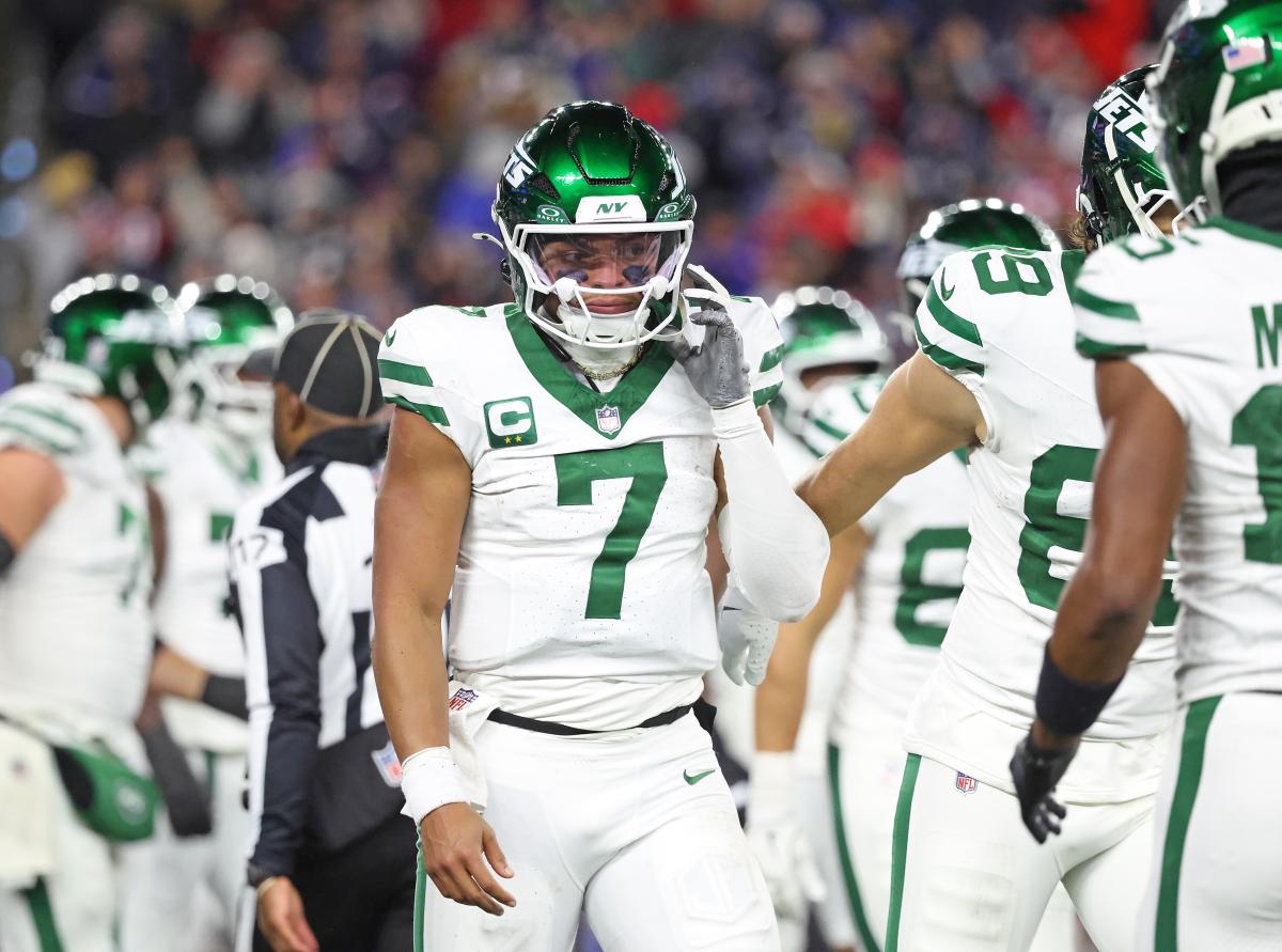 Jets' QB search drags on after Justin Fields' potential last flop