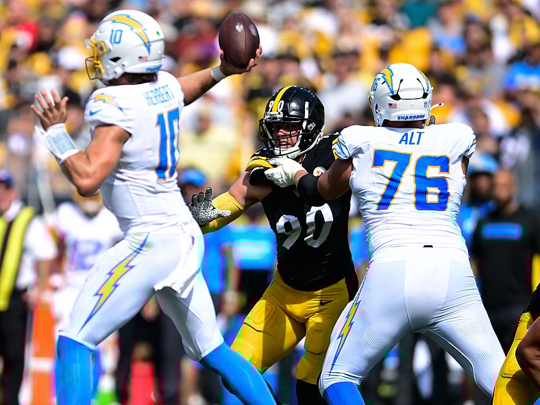 Los Angeles Chargers left tackle Joe Alt