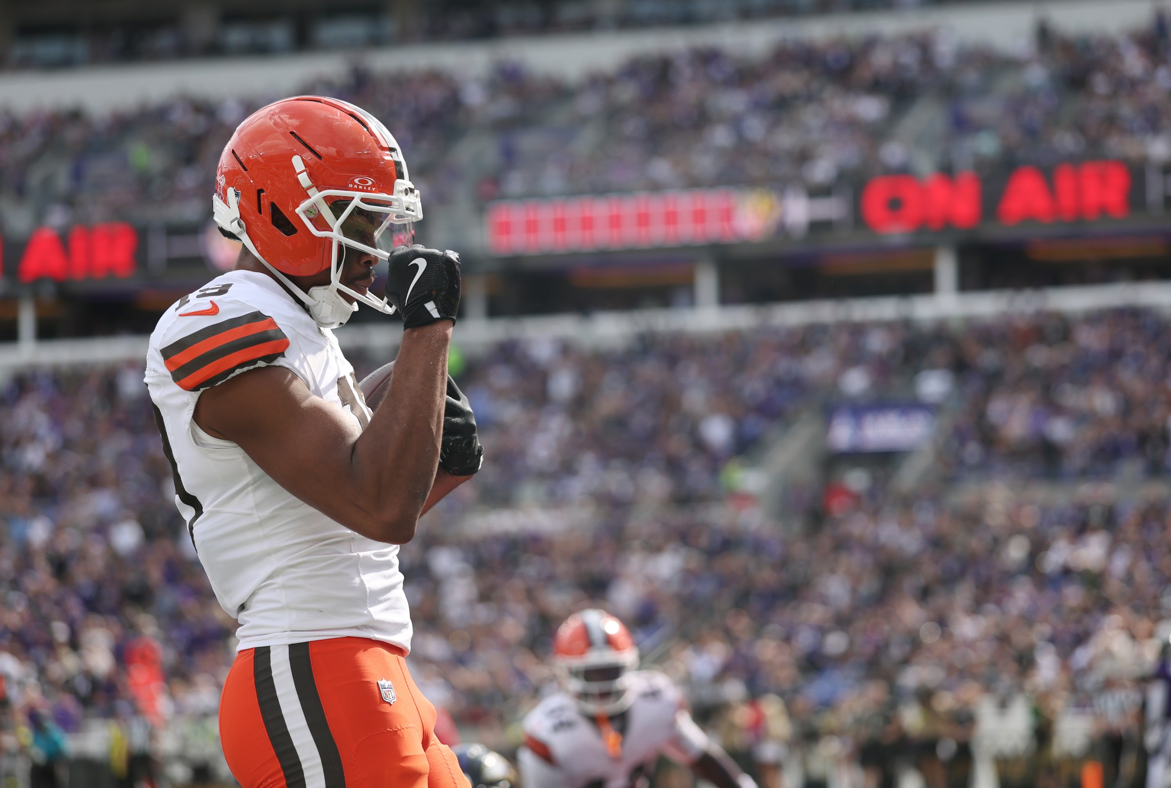 Browns roster: Cedric Tillman injury update, veteran defender released before NFL trade deadline