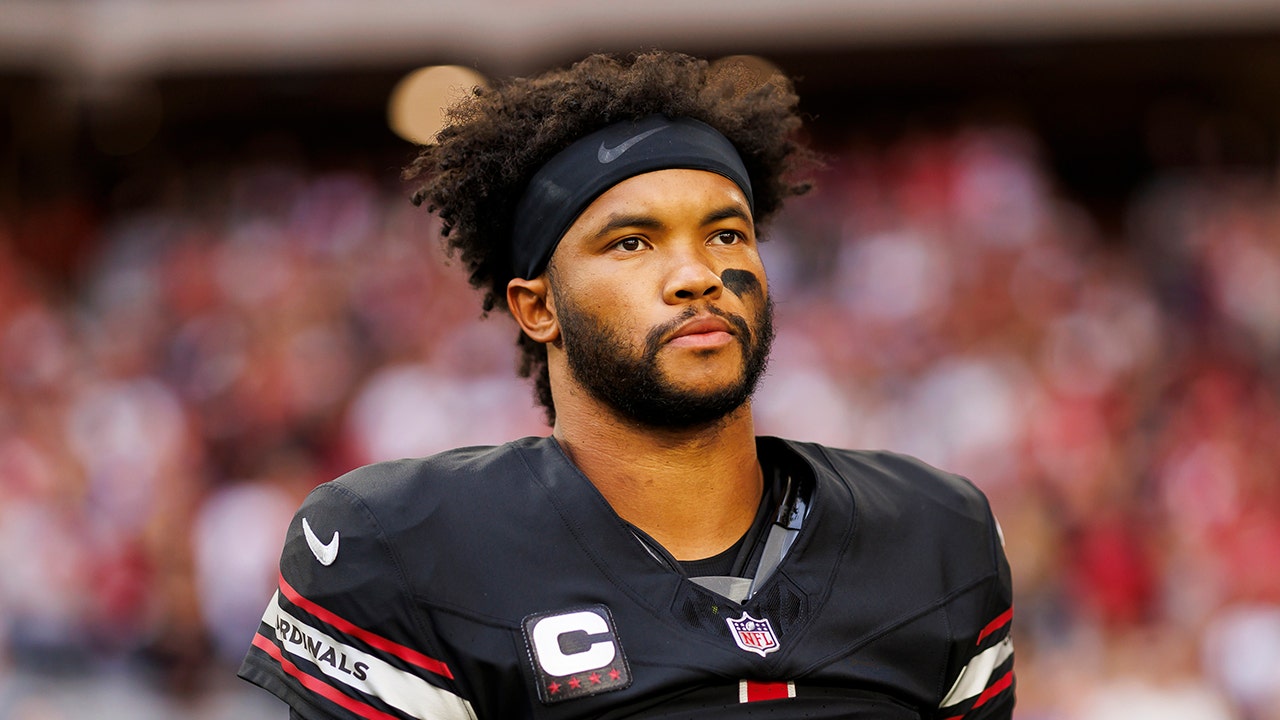 Cardinals place quarterback Kyler Murray on IR for 4 weeks with foot injury
