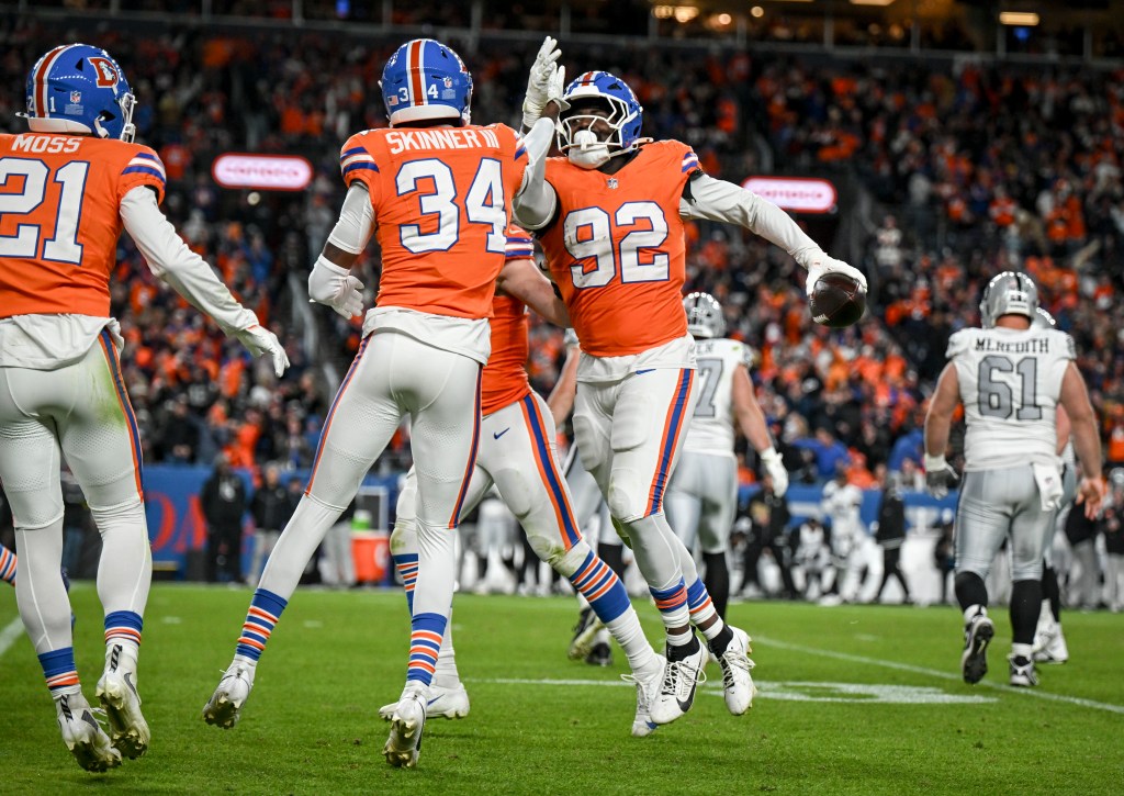 Denver Broncos beat Las Vegas Raiders 10-7 during NFL Week 10