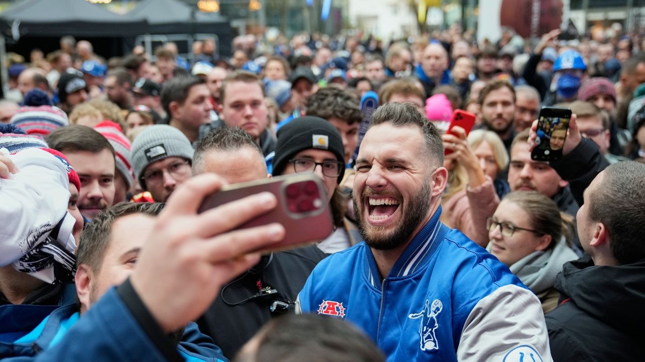 Björn Werner is the 'German Pat McAfee' bringing the NFL, Colts and Bromania to the masses