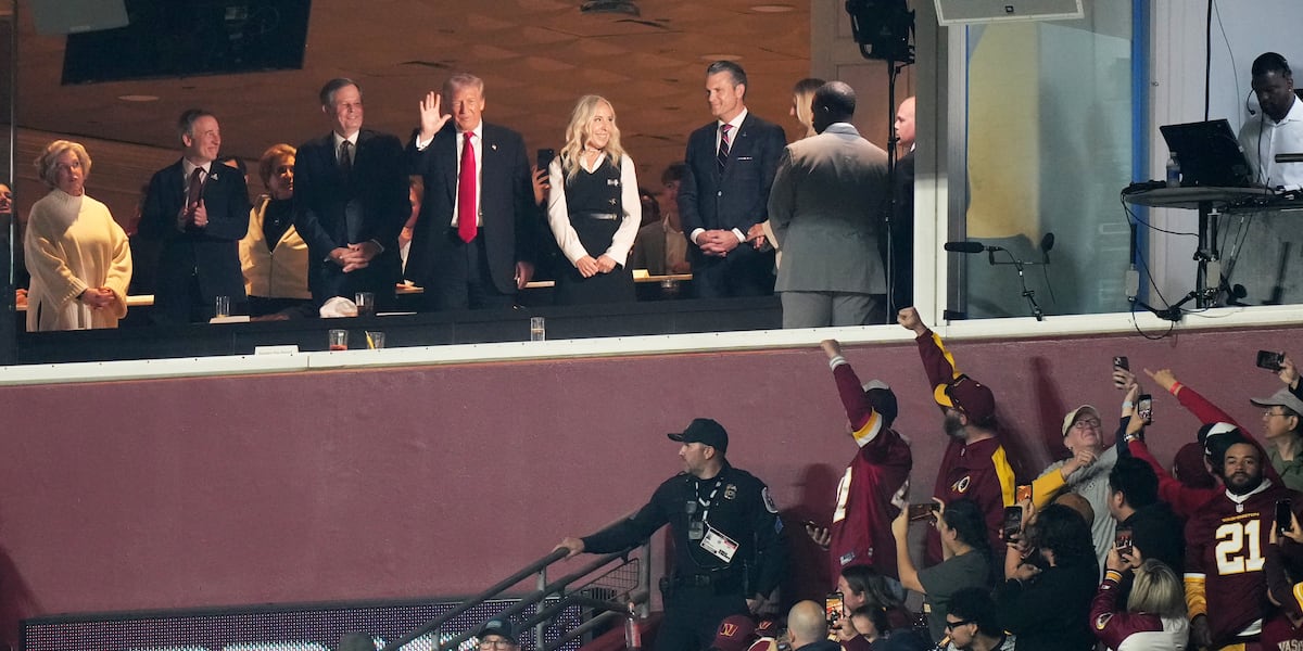 Donald Trump is the 1st sitting US president at a regular-season NFL game since 1978