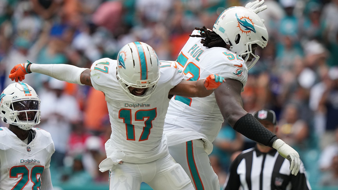 NFL Week 10 2025 scores: Dolphins pull off upset, Ravens stay hot