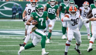 Justin Fields does enough late to keep starting job with Jets on short week
