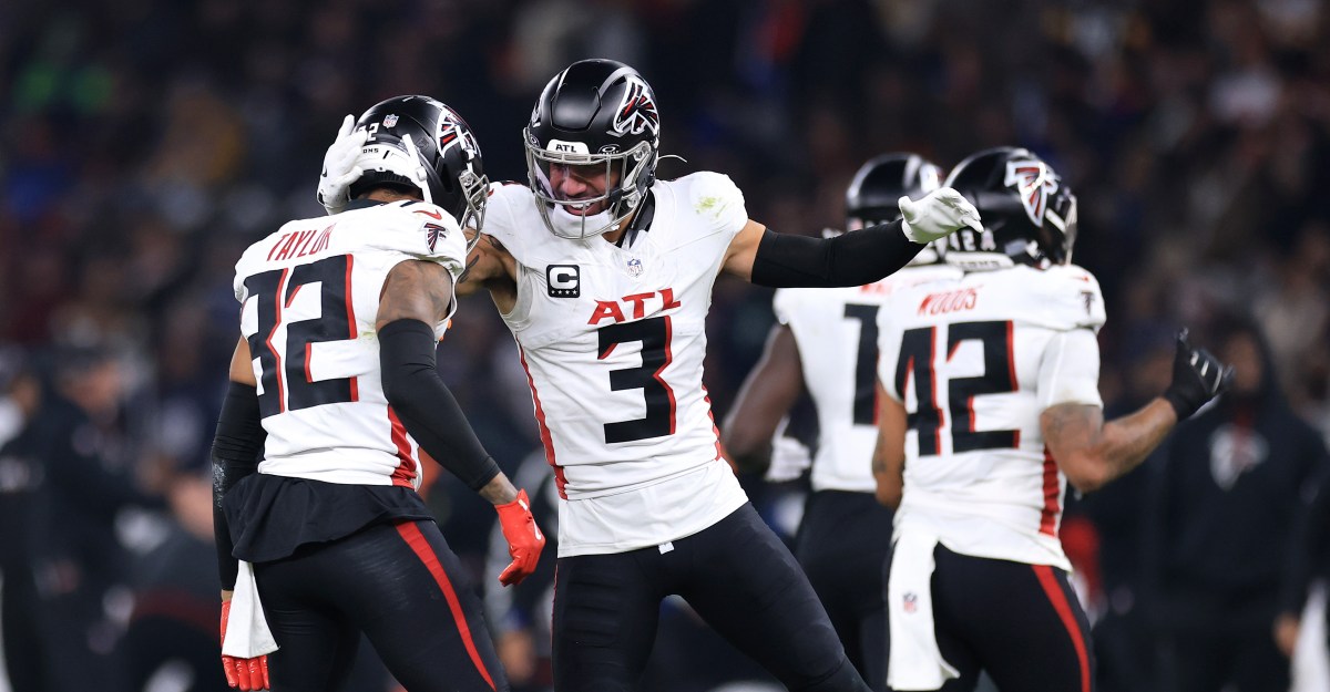 Falcons odds: Atlanta slightly favored at home vs. Carolina Panthers