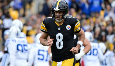 Mike Tomlin Gives Injury Update on Aaron Rodgers