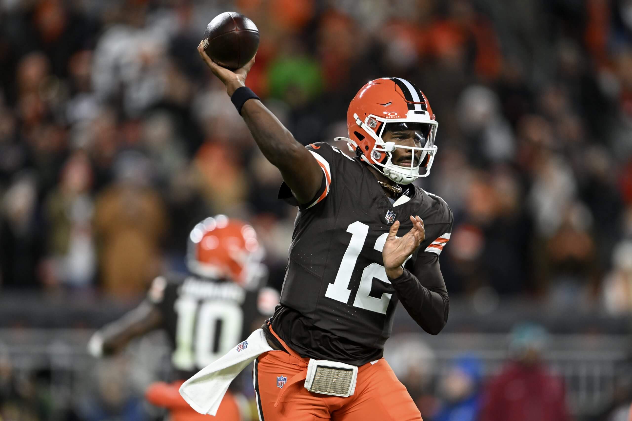 Cleveland Browns QB Shedeur Sanders throws a pass against the Baltimore Ravens.