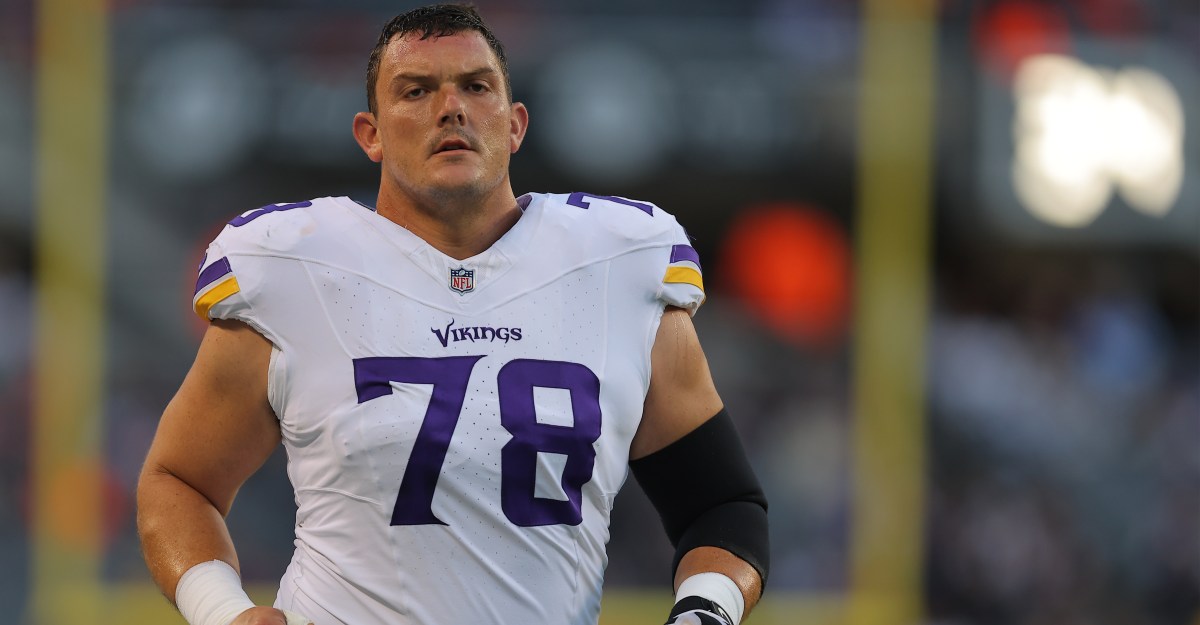 Vikings Make Handful of Roster Moves Ahead of Green Bay Game