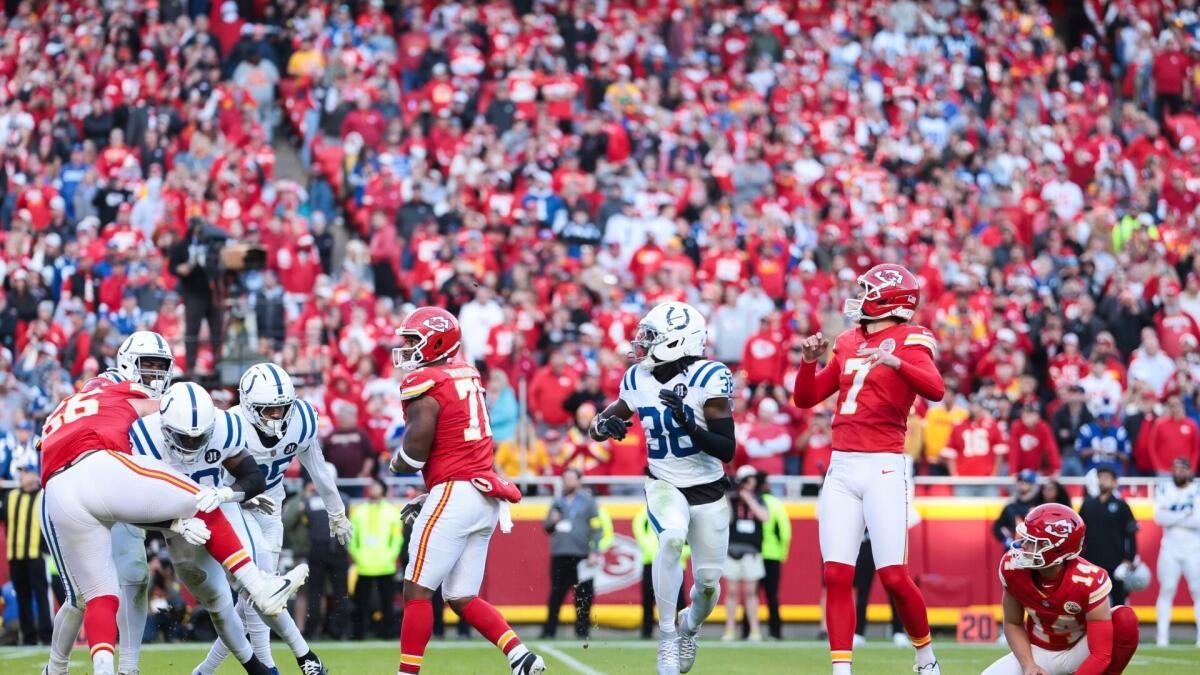 NFL Week 12 grades: Chiefs earn 'A-' with season-saving win, Lions get 'B-'