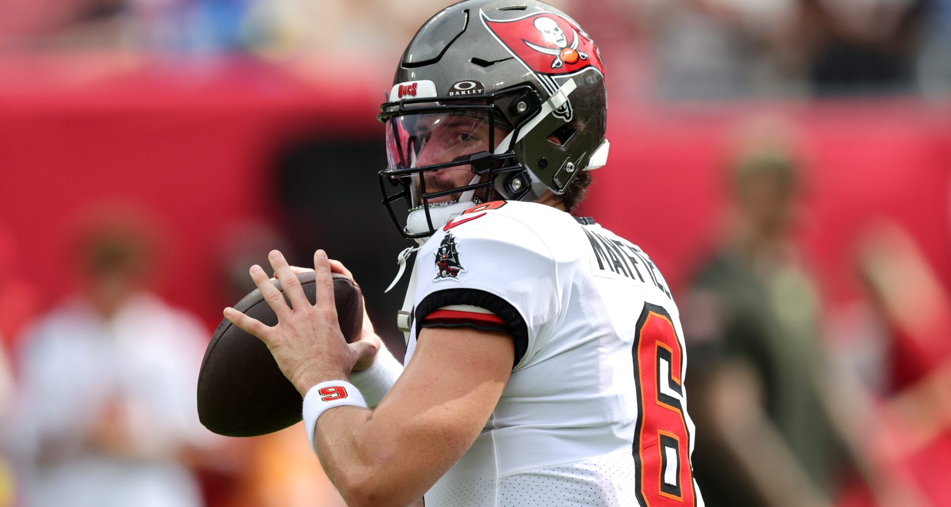 Insiders Reveal Injury Timeline for QB Baker Mayfield After MRI