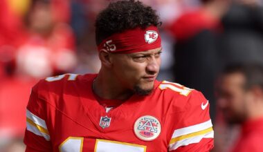 Patrick Mahomes Gets Unfortunate Career News as Chiefs Struggle