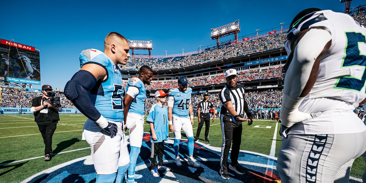 Mt. Juliet 10-year-old participates in Tennessee Titans coin toss at Seahawks game