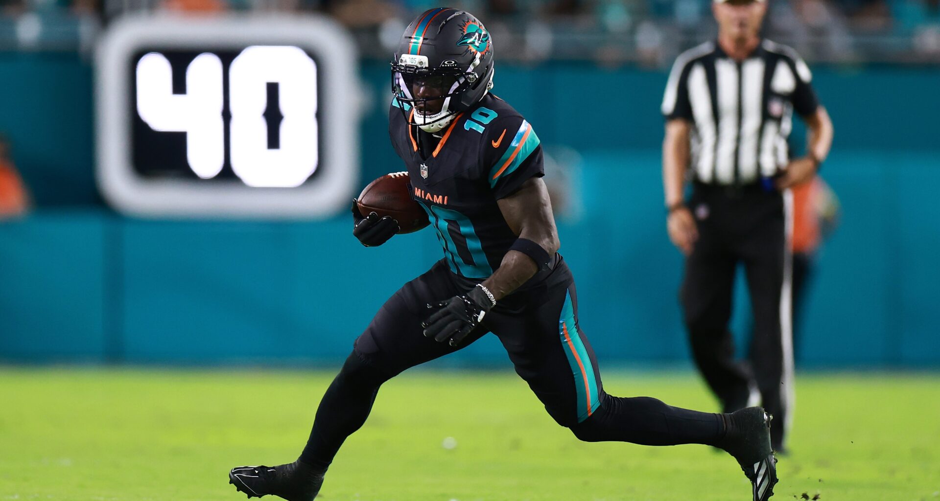 Tyreek Hill's agent gives update on his future in Miami