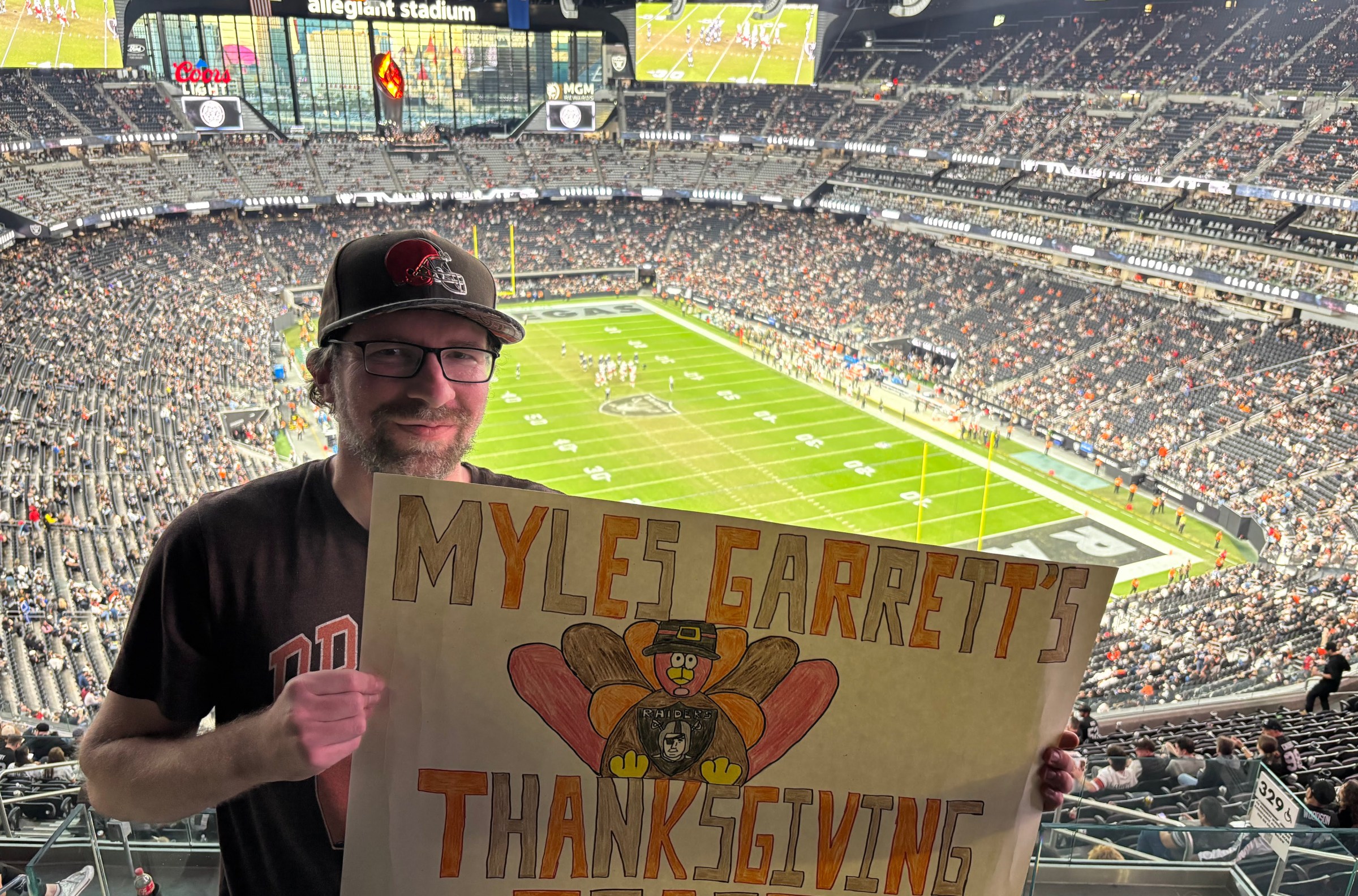 Vlog of my Browns vs. Raiders experience in Las Vegas, seeing Shedeur Sanders’ first start