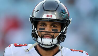 Bucs Predicted to Part Ways With $52 Million WR Mike Evans