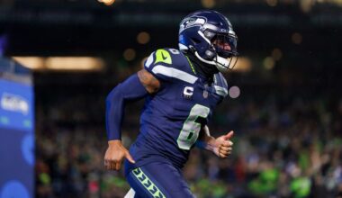 Seahawks add RB Akers, bring S Diggs back to practice squad