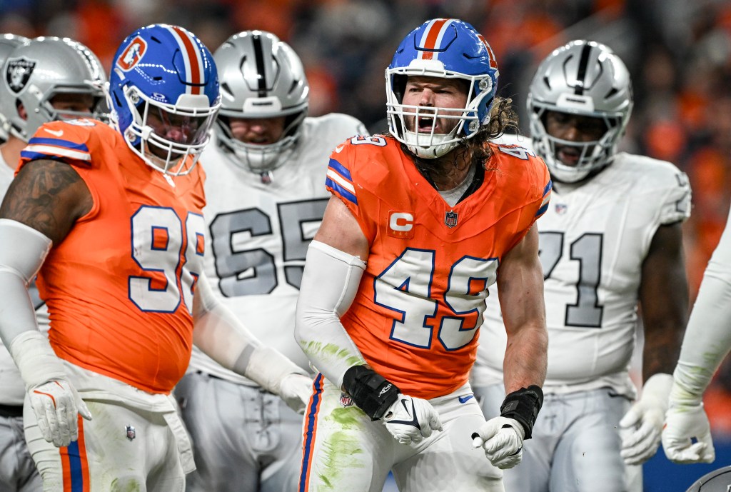 Broncos ILB Alex Singleton 'tracking' towards playing vs. Commanders