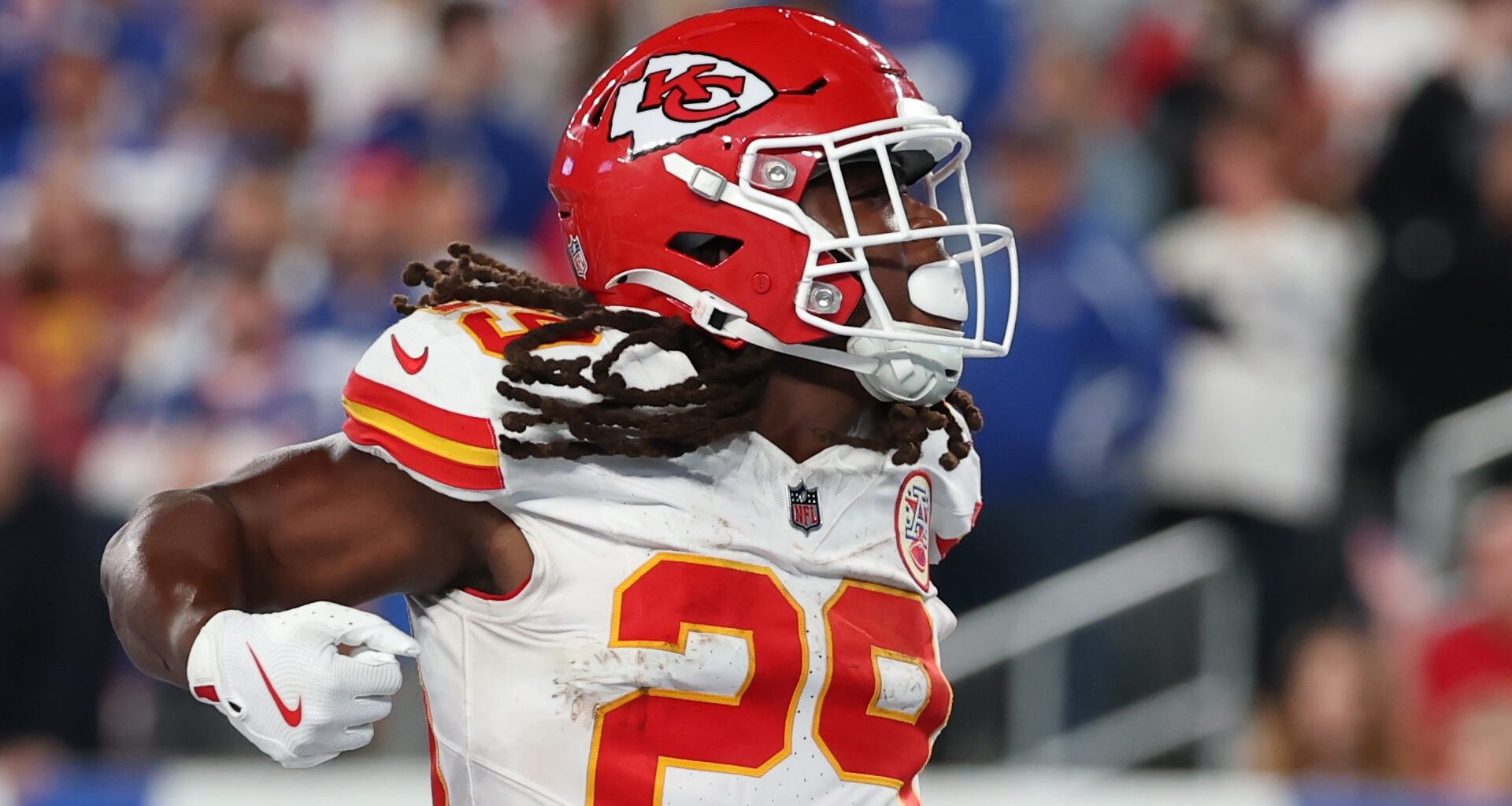 Chiefs Gush Over ‘Warrior’ Kareem Hunt Turning Back the Clock