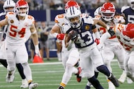 Dallas Cowboys running back Malik Davis (43) runs for a touchdown against Kansas City Chiefs...