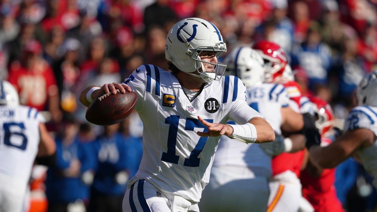 Texans defense poses next big obstacle as Colts try to solve recent offensive struggles