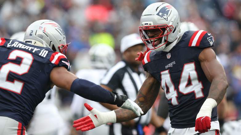 K'Lavon Chaisson (r)and Harold Landry III (l)