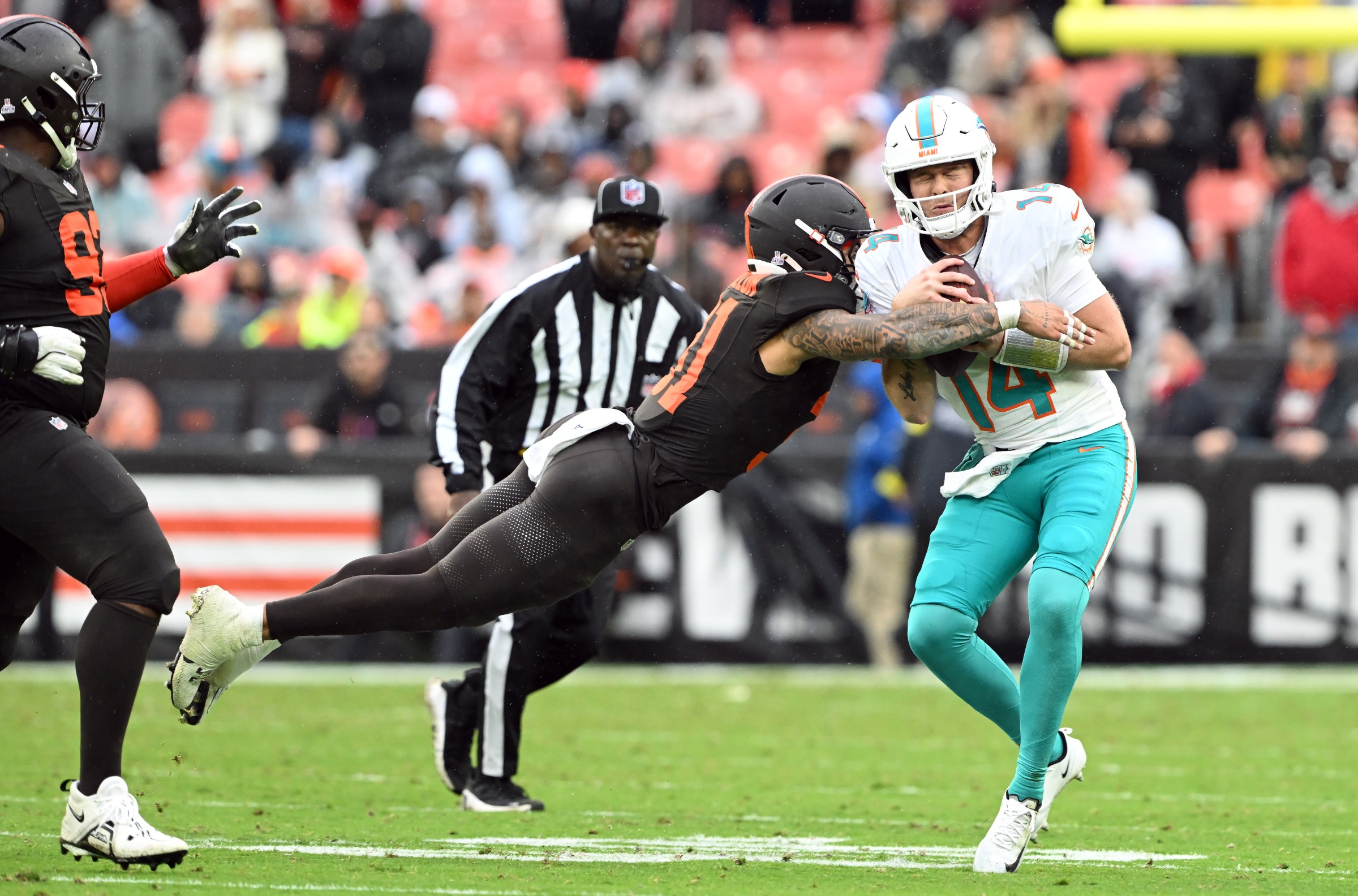 Safety Donovan McMillon #31 (Photo by Jason Miller/Getty Images)