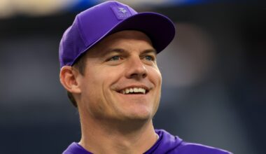 Vikings Add John Wolford, Dwight McGlothern for Seahawks Game