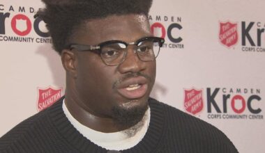 Philadelphia Eagles' Jordan Davis hosts Thanksgiving dinner for 150 Camden residents