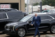 Dallas Cowboys owner Jerry Jones walks into the federal courthouse in Texarkana, TX, on Jul...