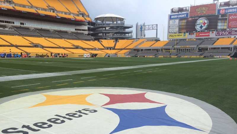 Pittsburgh Steelers take on Los Angeles Chargers
