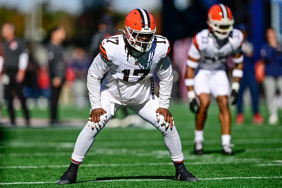 FOXBOROUGH, MASSACHUSETTS - OCTOBER 26: Jerome Baker #17 of the Cleveland Browns warms up prior to the game against the New England Patriots at Gillette Stadium on October 26, 2025 in Foxborough, Massachusetts. (Photo by Billie Weiss/Getty Images)