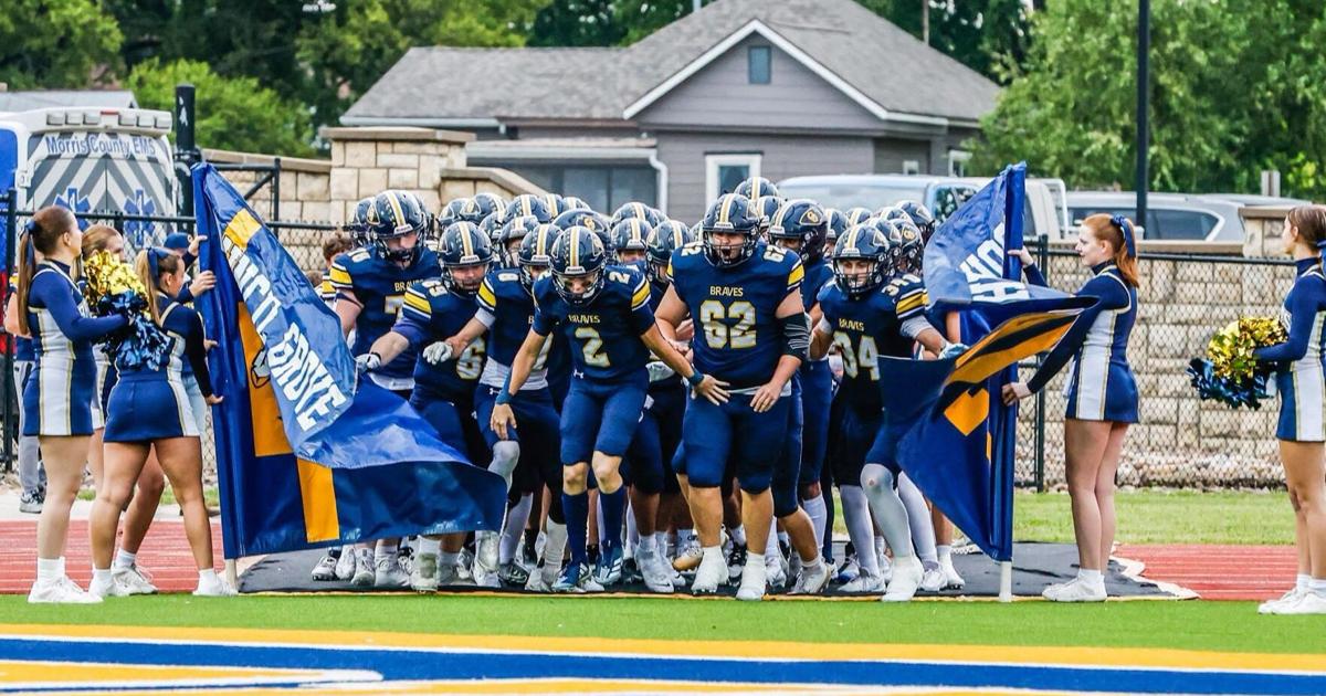 Area FB roundup | Rock Creek, Council Grove open playoffs with blowouts | Sports