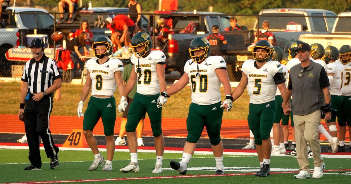 Spoofhounds open playoffs against Pembroke Hill | Sports