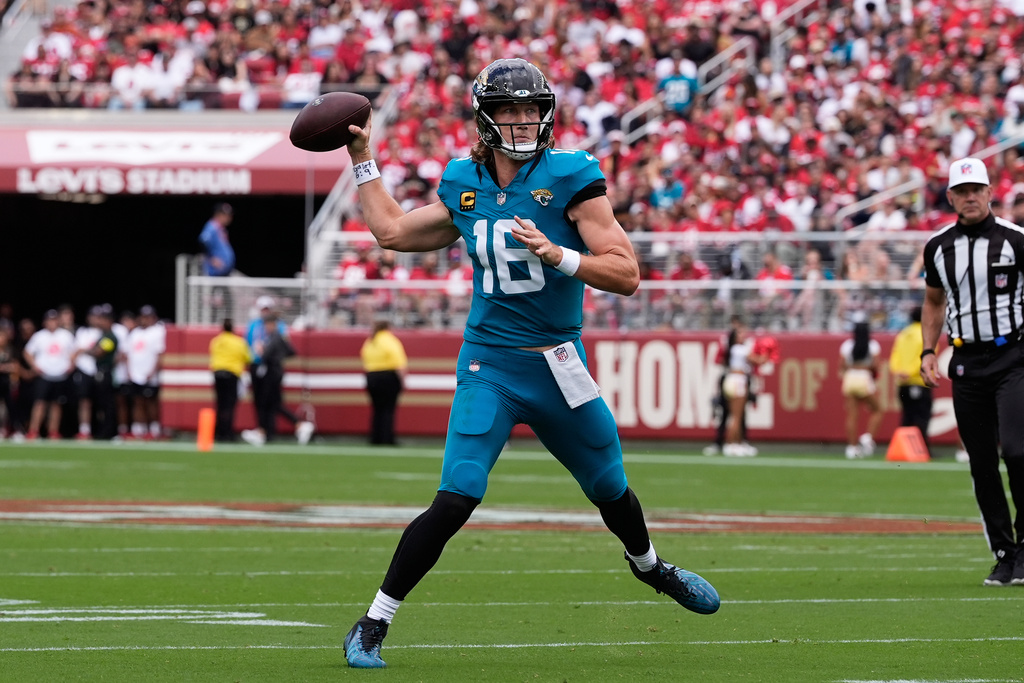 Eye Trevor Lawrence vs. AZ?