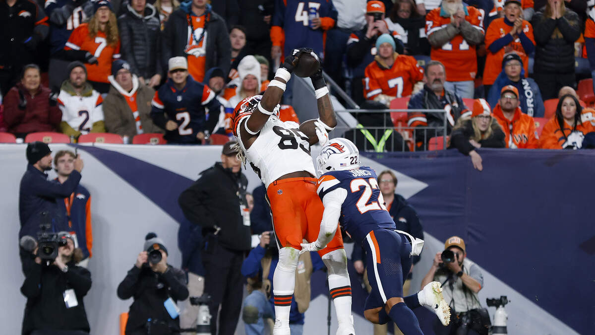 2 Broncos Dream Trade Deadline Targets | KOA 850 AM & 94.1 FM