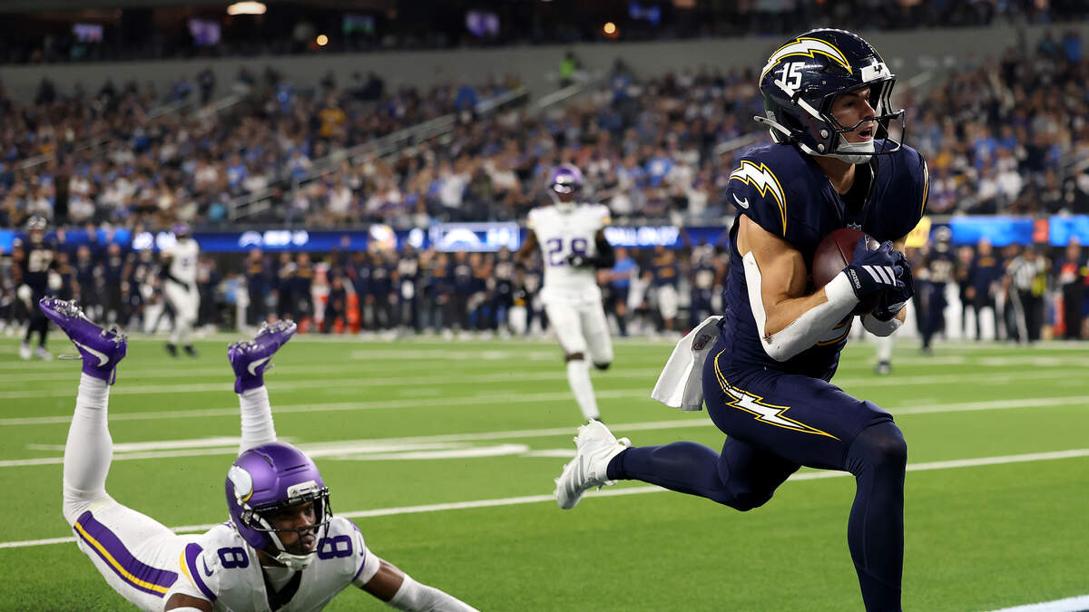 Andrew Ladd McConkey Week 9 Preview vs. the Titans