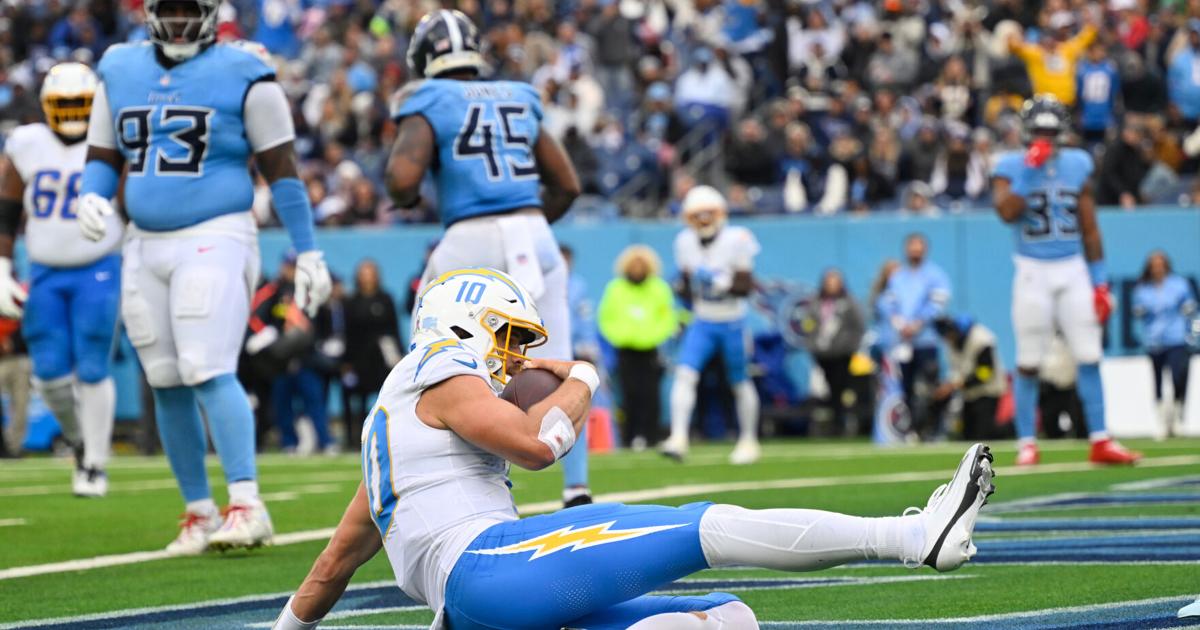 Justin Herbert shakes off a pick-6 as the Chargers beat skidding Titans 27-20 | Sports