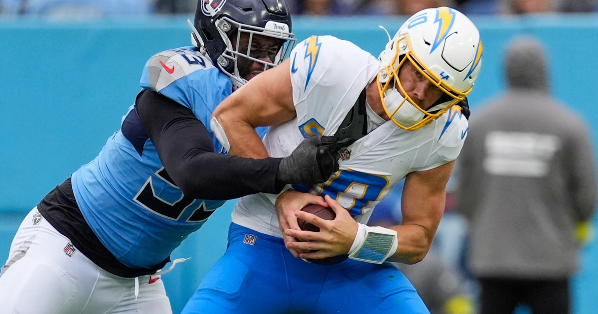 Tennessee Titans put up fight, but ultimately lose to Los Angeles Chargers 27-20 | Local Sports