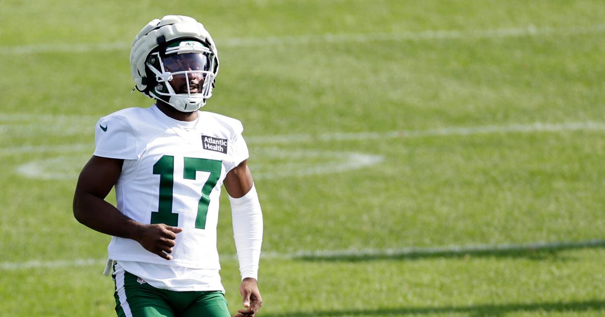 Post on Kris Boyd's Instagram account says Jets cornerback has started breathing on his own | NFL