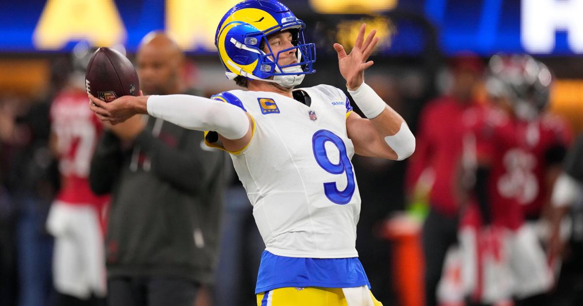 Stafford takes TD streak into Carolina against a secondary reeling with injuries, suspension | National