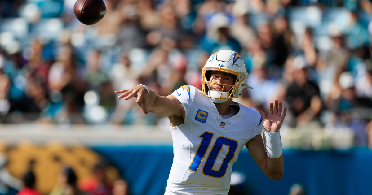 Chargers vs. Raiders prediction: Los Angeles will get right in a big way against lowly Las Vegas | National