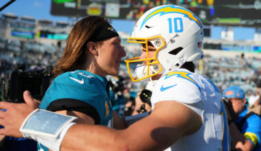 Chargers vs. Raiders Nov. 30 Viewing Options: TV, Live Stream