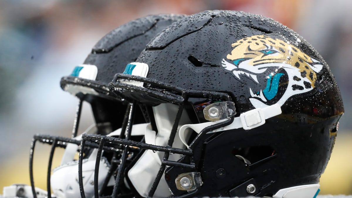Travon Walker fined after being ejected in Jaguars vs. Raiders game