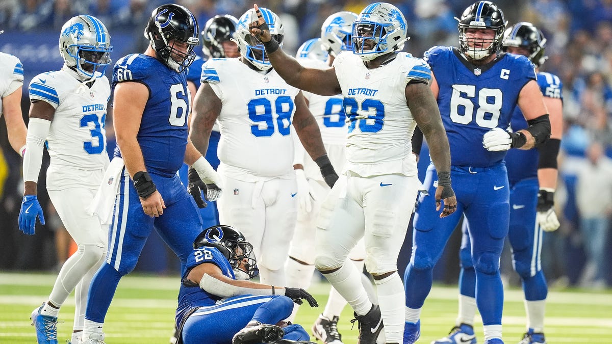 Detroit Lions DE back at practice