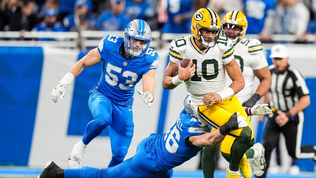 Lions vs Packers prediction for Thanksgiving Day NFL game